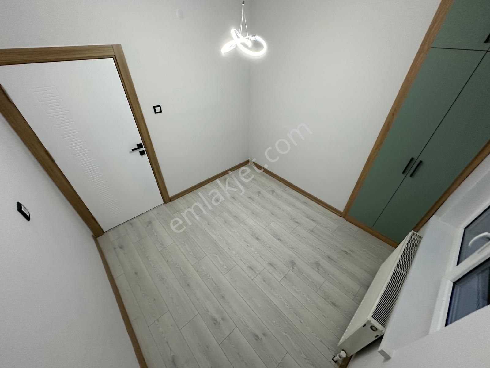 Ertuğrul Gazi Mah'de Site İçerisinde Masrafsız Lüks 3+1 Daire - Görsel 16