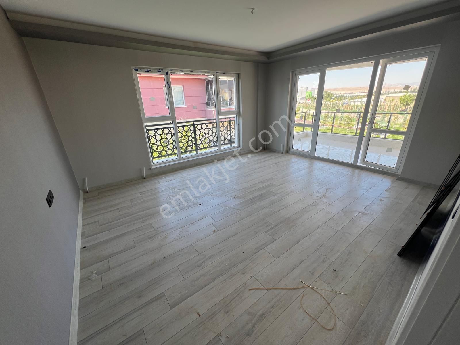 Ahi Evran Mh'de 3+1 Asansörlü Ebeveyn Banyolu Full+full Daireler - Görsel 7