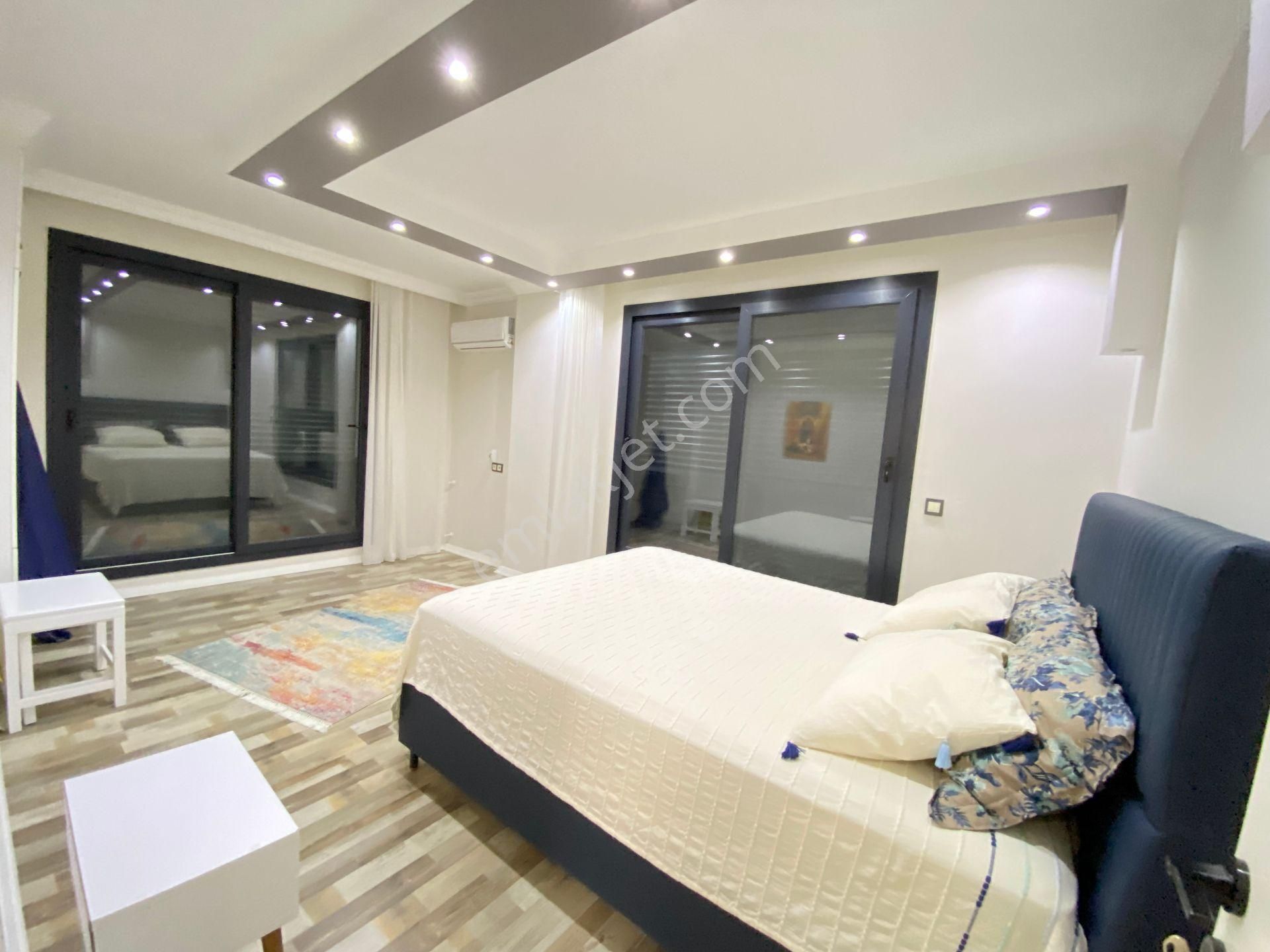 Doğanbey De Full Eşyalı Havuzlu Denize Yakın Satılık 3+1 Villa - Görsel 15