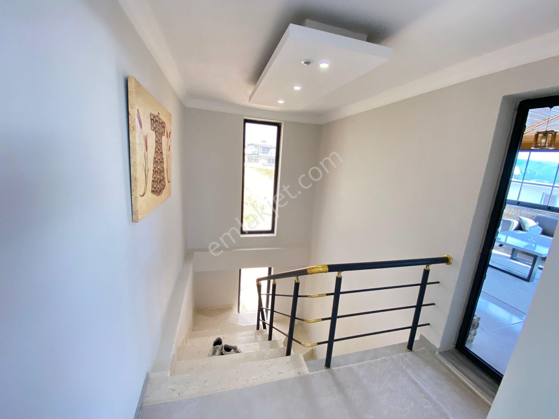 Doğanbey De Full Eşyalı Havuzlu Denize Yakın Satılık 3+1 Villa - Görsel 29