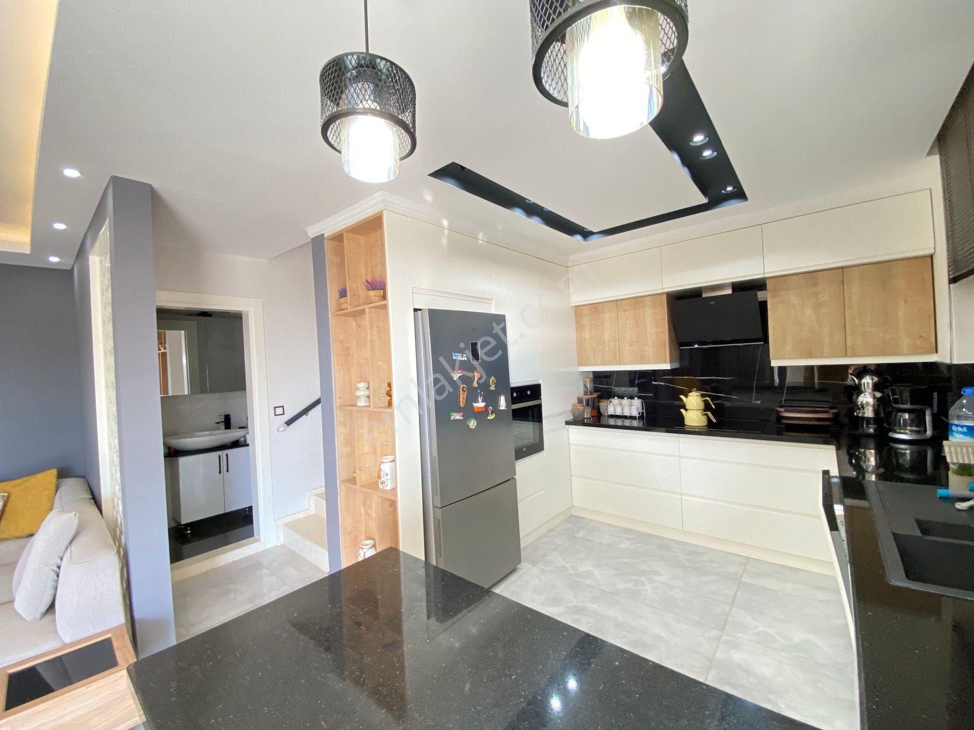 Doğanbey De Full Eşyalı Havuzlu Denize Yakın Satılık 3+1 Villa - Görsel 9