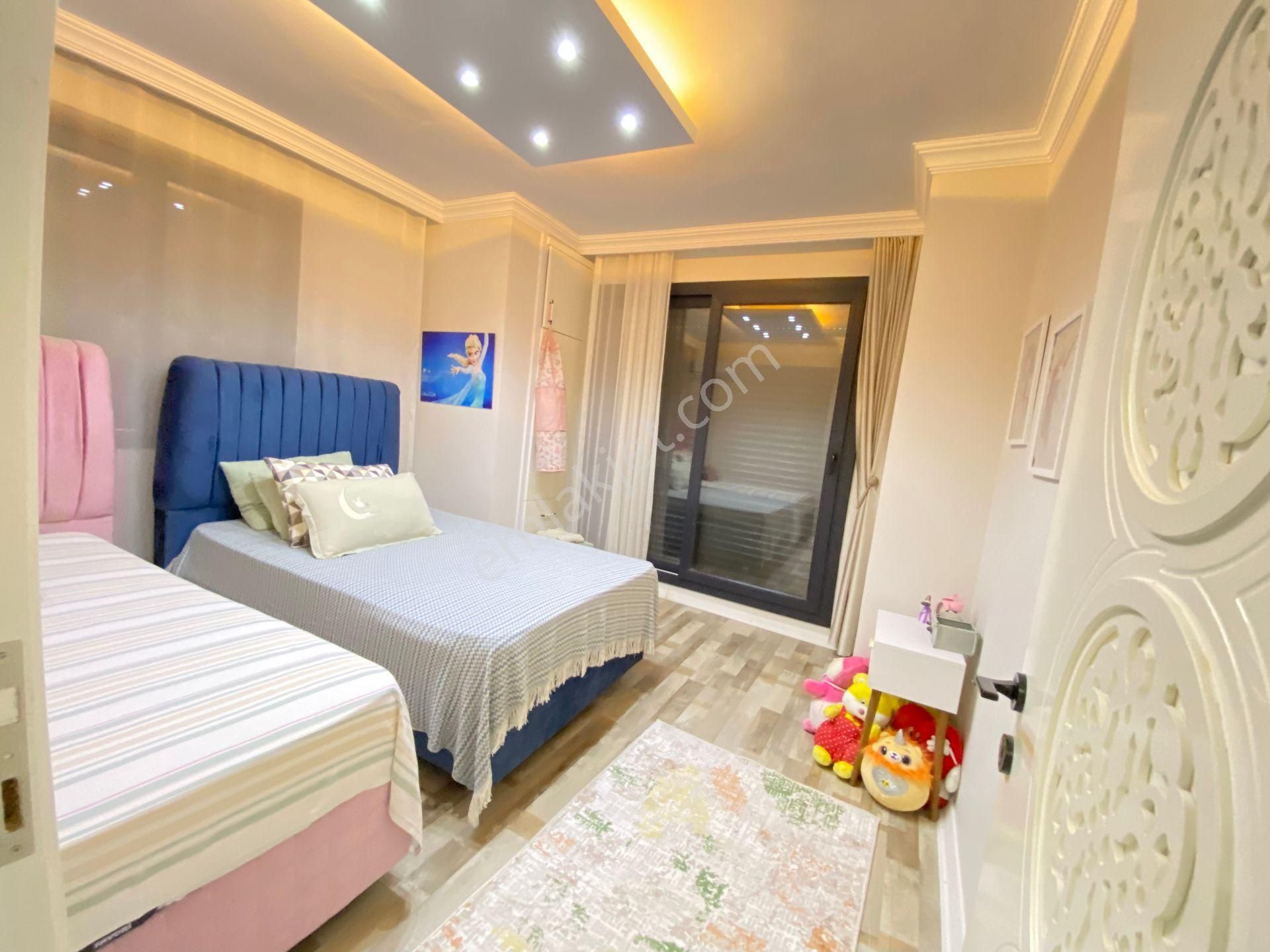 Doğanbey De Full Eşyalı Havuzlu Denize Yakın Satılık 3+1 Villa - Görsel 18