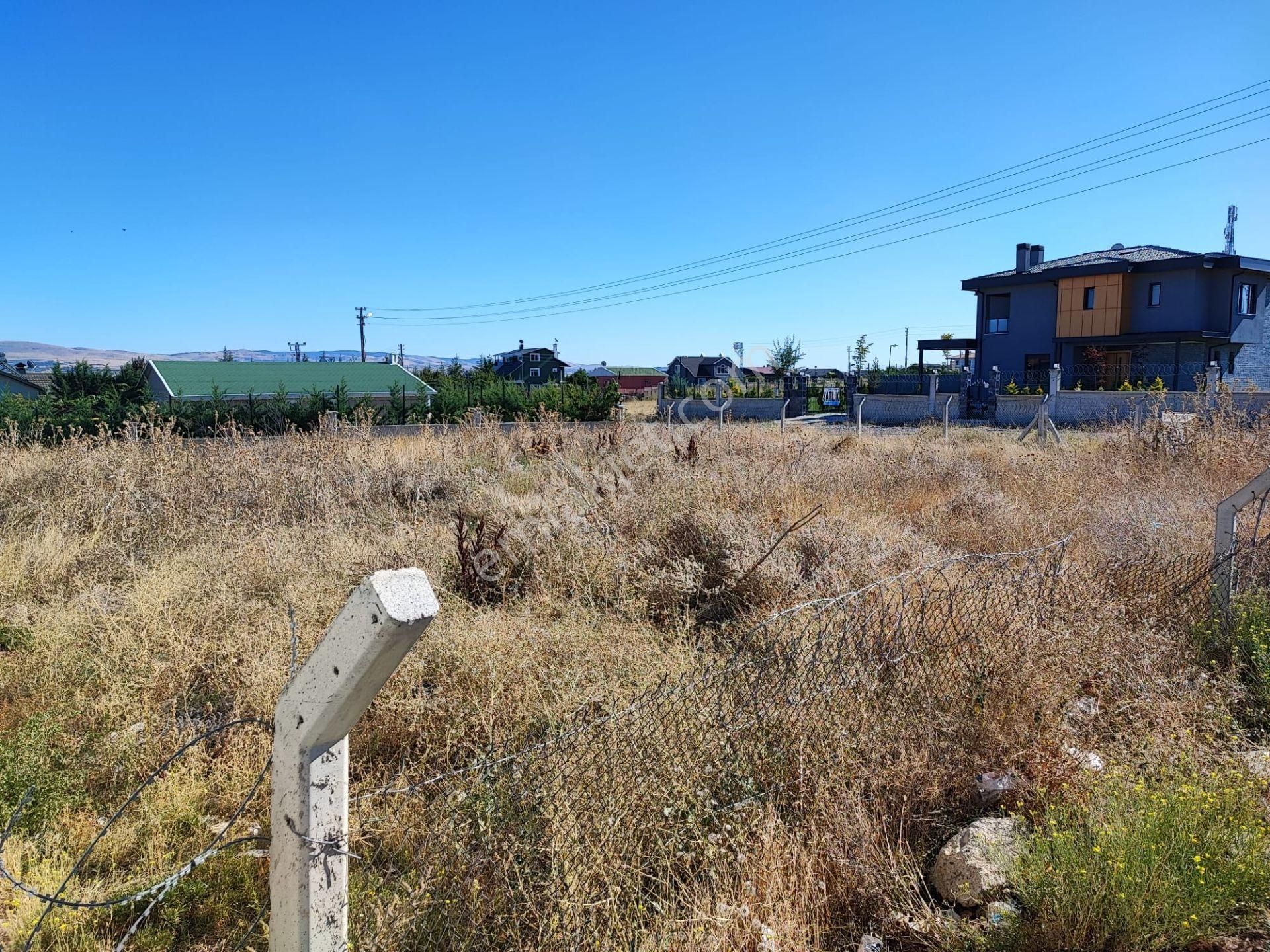 Hesaplı__gölbaşı-karşıyaka__satılık__tek Tapulu Villa Arsa 750m