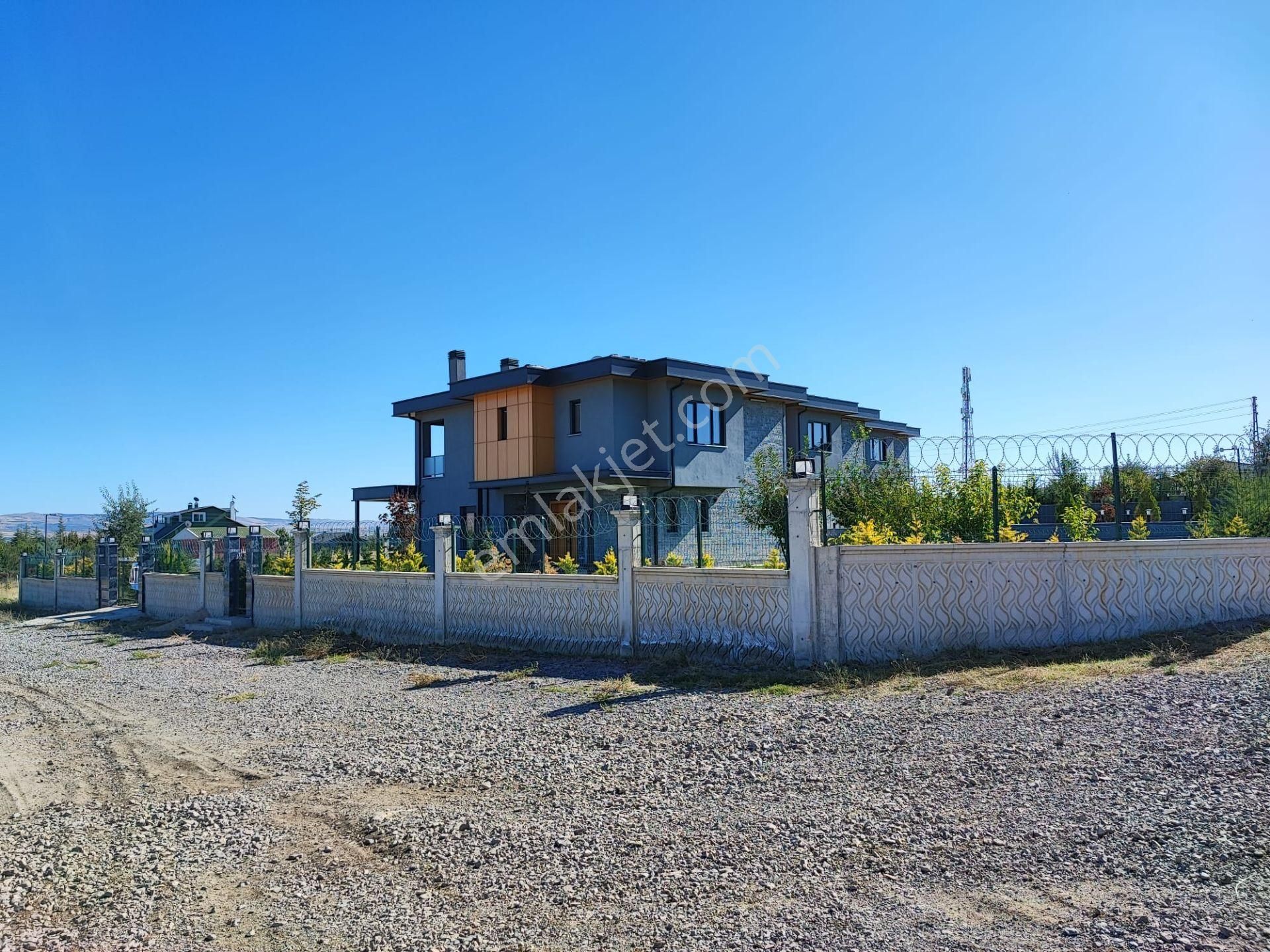 Hesaplı__gölbaşı-karşıyaka__satılık__tek Tapulu Villa Arsa 750m - Görsel 5