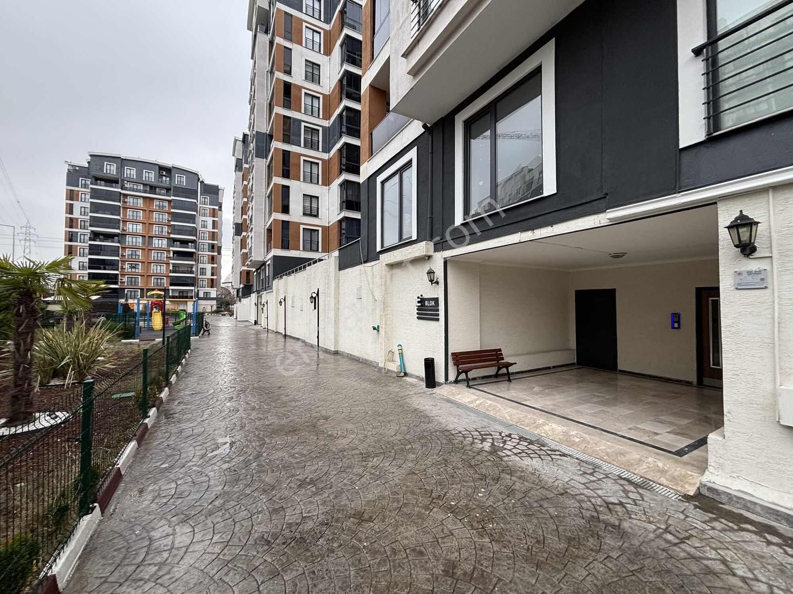 Ataevler Merkezde Geniş Balkonlu Önü Açık Satılık Daire - Görsel 8