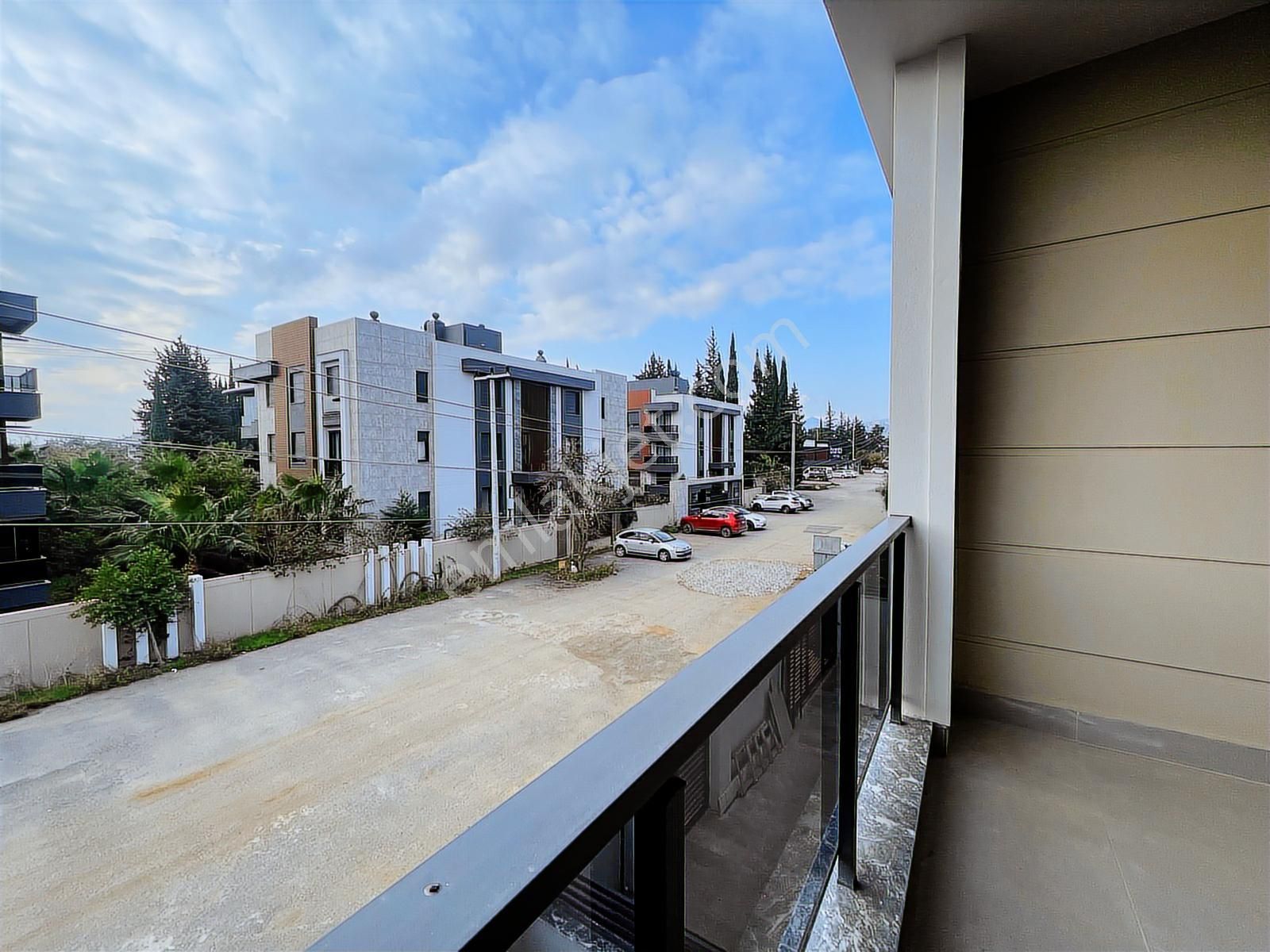 Döşemealtı Satılık Dubleks Ultra Lüks Yüzme Havuzlu İkiz Villa - Görsel 13
