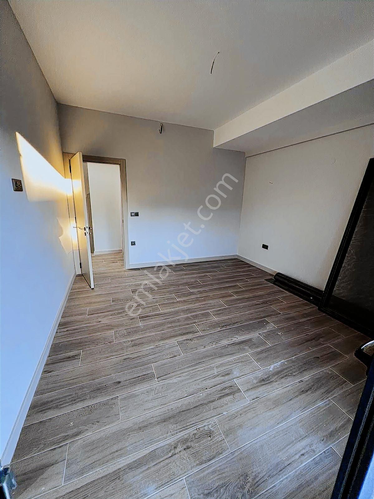Menderes Devlet Hastanesine Yakın Modern 3+1 Geniş Villa - Görsel 10