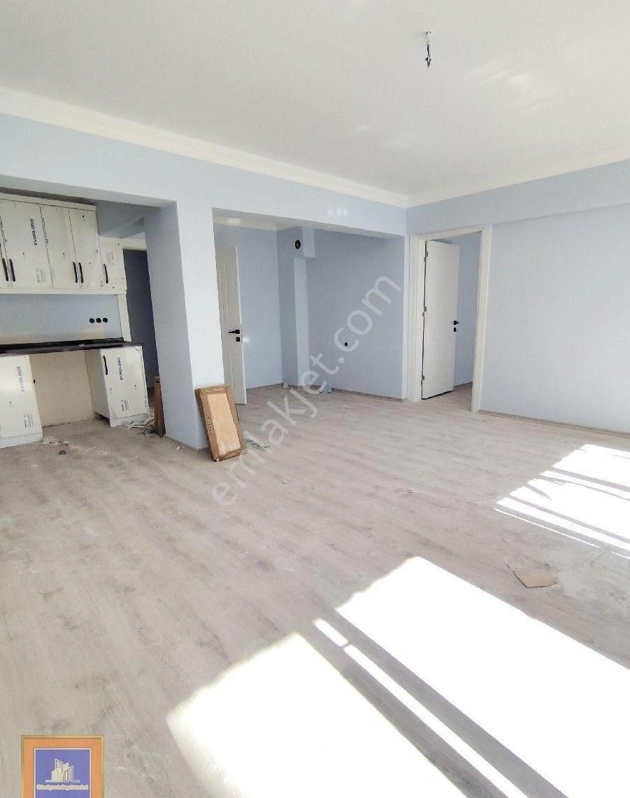 Acil Satılık Kat Mülkiyetli 2+1 Geniş Daire Kuşadası Davutlar Merkezde - Görsel 7