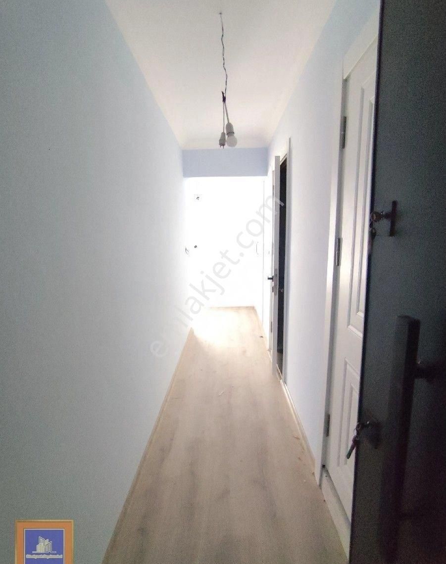 Acil Satılık Kat Mülkiyetli 2+1 Geniş Daire Kuşadası Davutlar Merkezde - Görsel 4