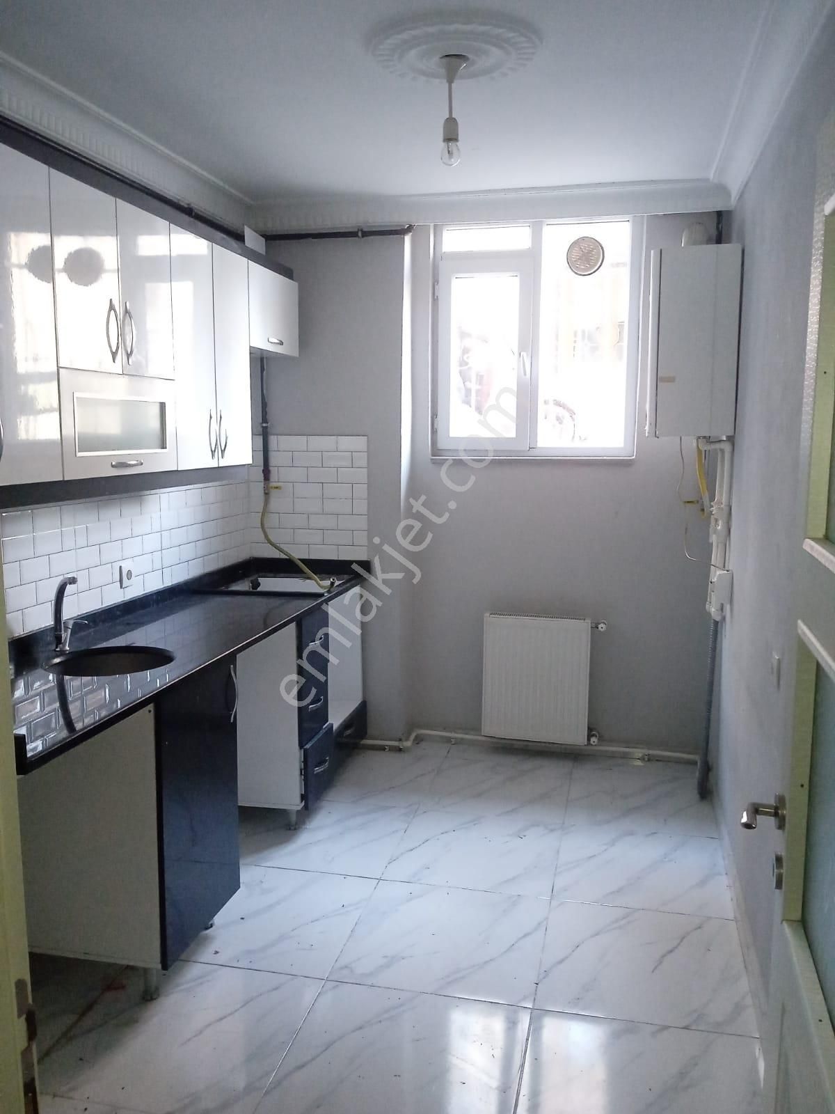 Bayramtepe Mahalle Arası 2+1 Boyalı Kiralık Daire - Görsel 12