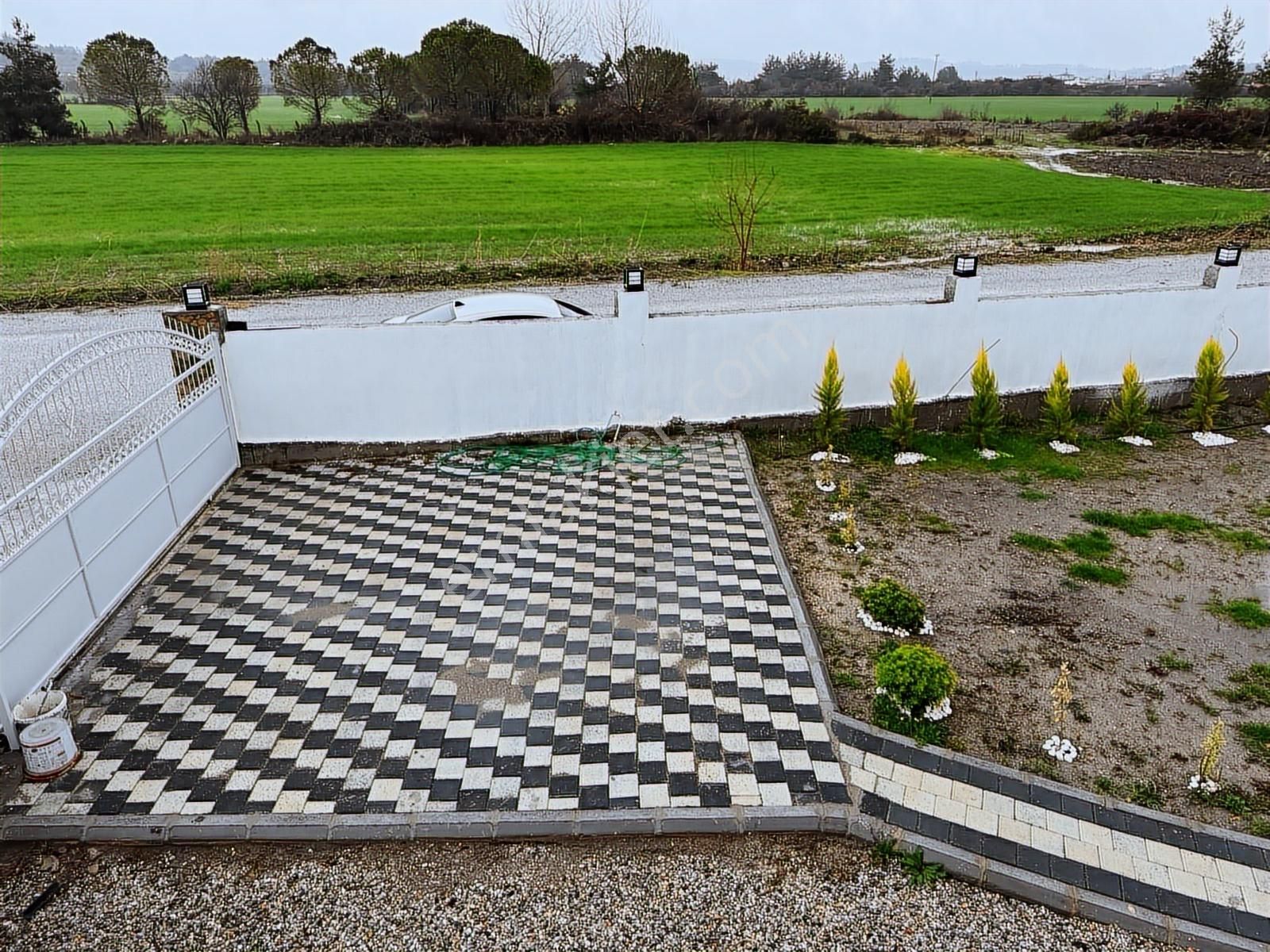 Buca Karacaağaç'ta 1750m2 Arazi İçinde Lüx Eşyalı 2+1 Havuzlu Ev - Görsel 30