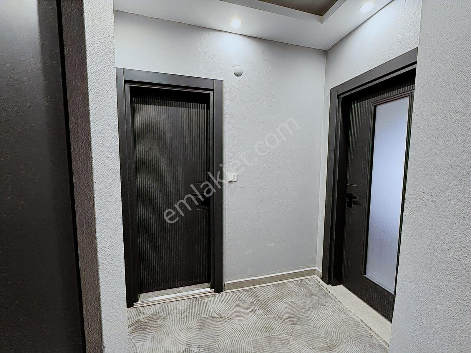 Buca Karacaağaç'ta 1750m2 Arazi İçinde Lüx Eşyalı 2+1 Havuzlu Ev - Görsel 31
