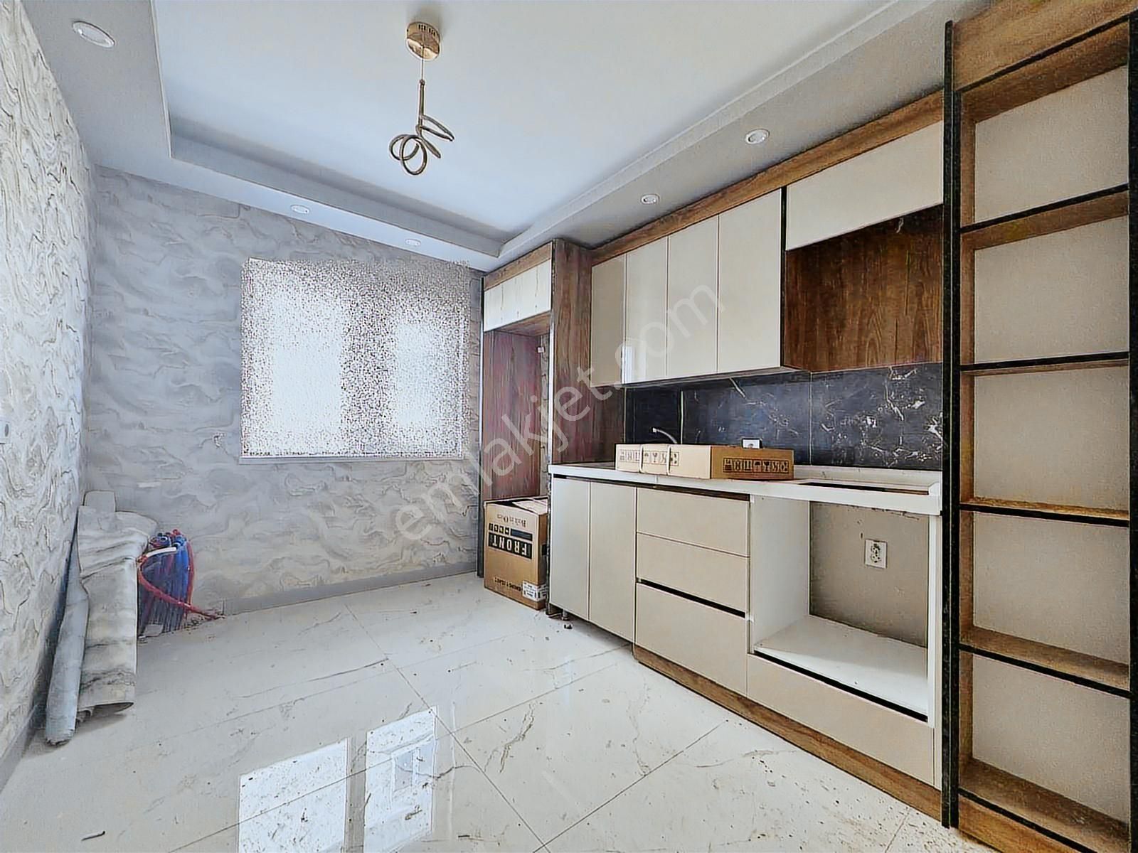 *yuvam'dan Altında Daire Olan Ultra Lüks Sıfır Geniş Oturum 3+1*