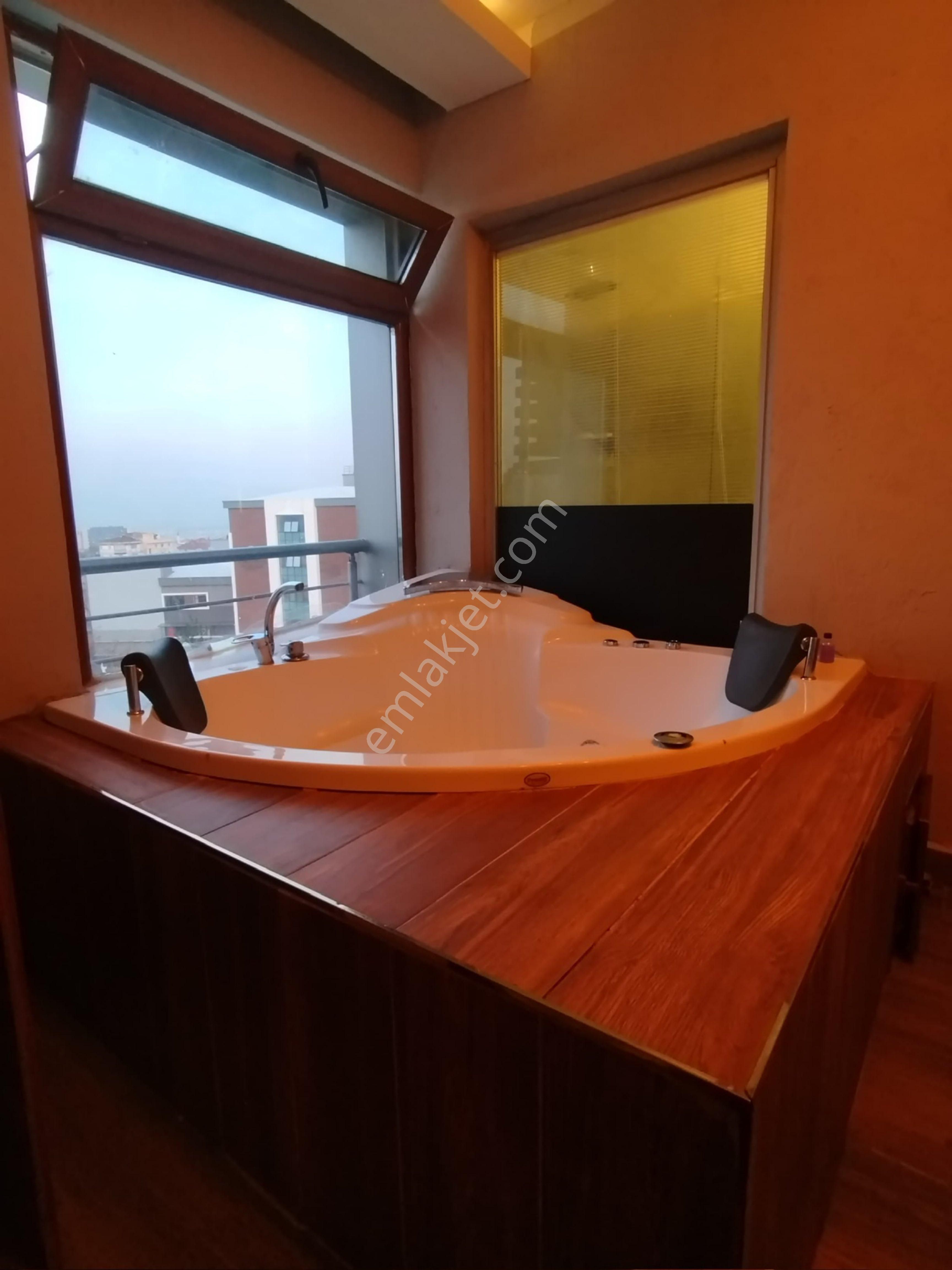 Jakuzili Lüks Oda – Günlük Kiralık, Şehir Merkezinde 7/24 Hizmetinizde - Görsel 12
