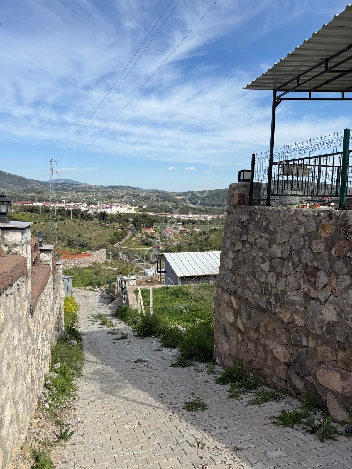 Belenbaşı'nda Satılık Elektrik Suyu Olan 290m2 Tarla