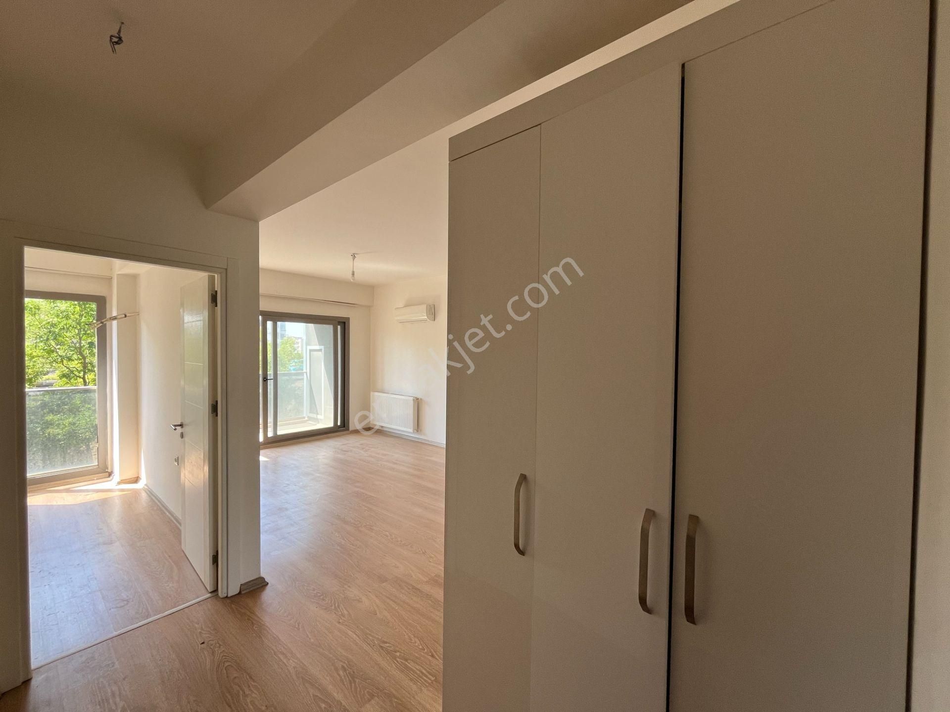 Torbalı Yedi Eylül Mahallesi Havuzlu Site İçerisinde 2+1 Kiralık Daire - Görsel 6