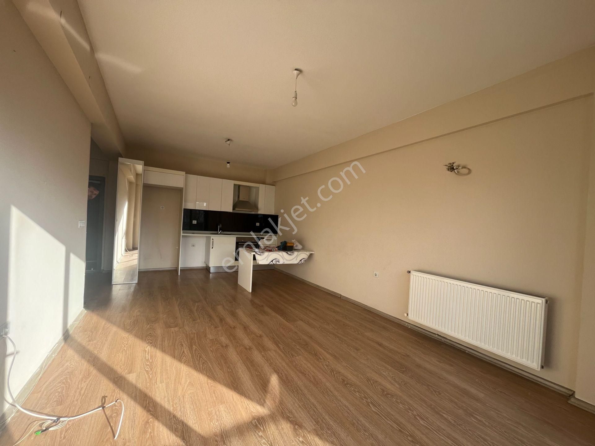 Torbalı Yedi Eylül Mahallesi Havuzlu Site İçerisinde 2+1 Kiralık Daire - Görsel 23