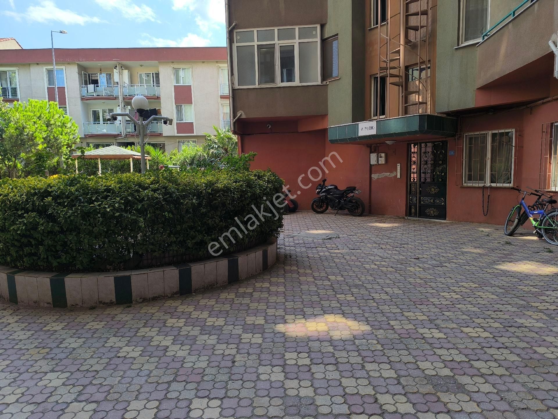 Gemlik Özdilek Civarı Kiralık 3+1 Daire - Görsel 2