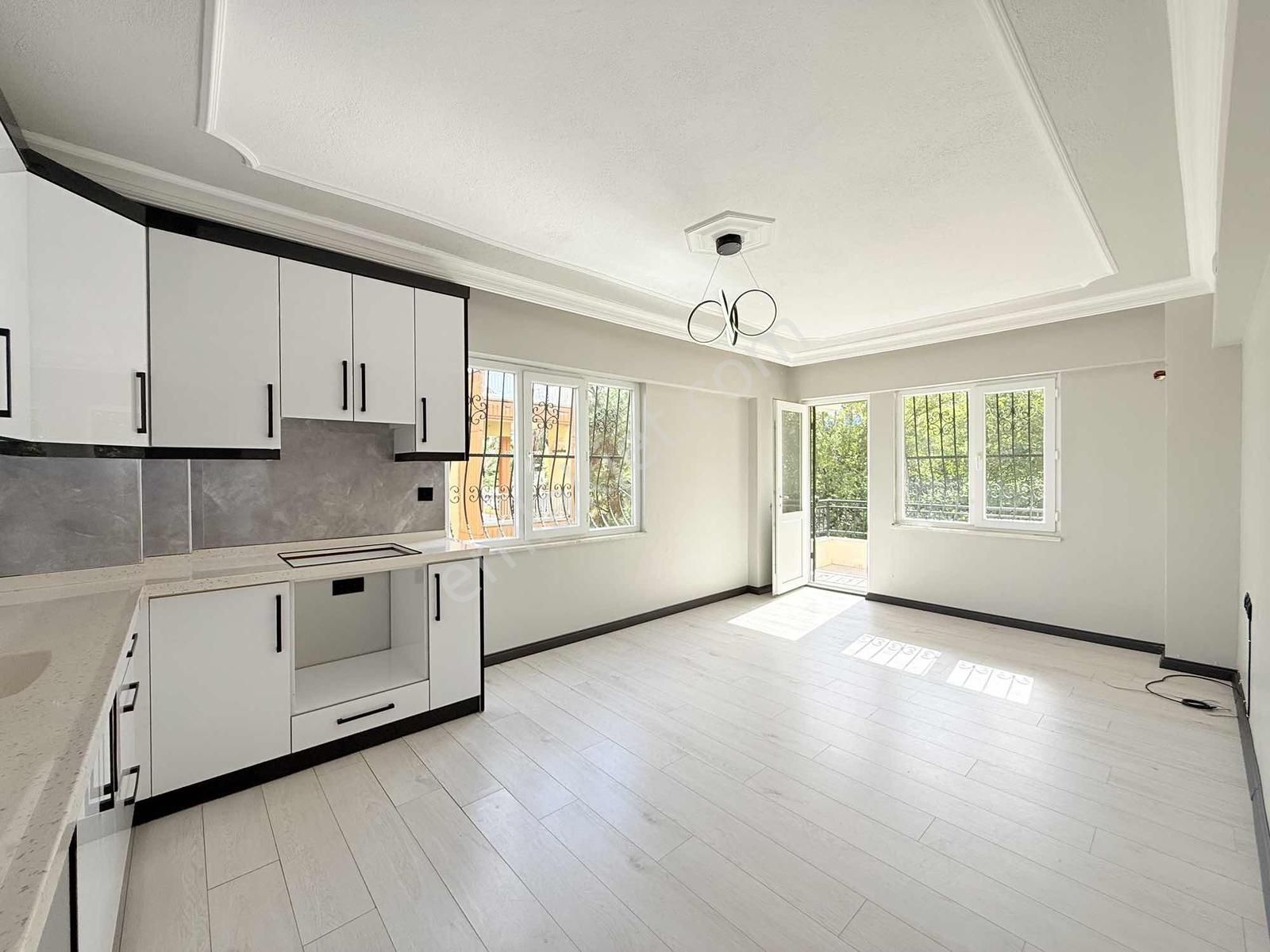 Fiyat Düştü! Denize Yakın Masrafsız 2+1 Daire - Görsel 13