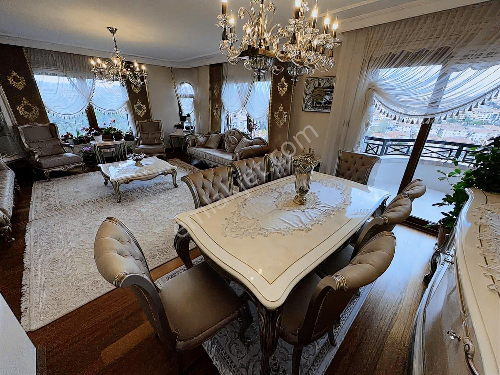 Kılıçsoy'dan Vadi Sok Vadi Manzaralı Dubleks Teras 6+1 Yapılı - Görsel 6