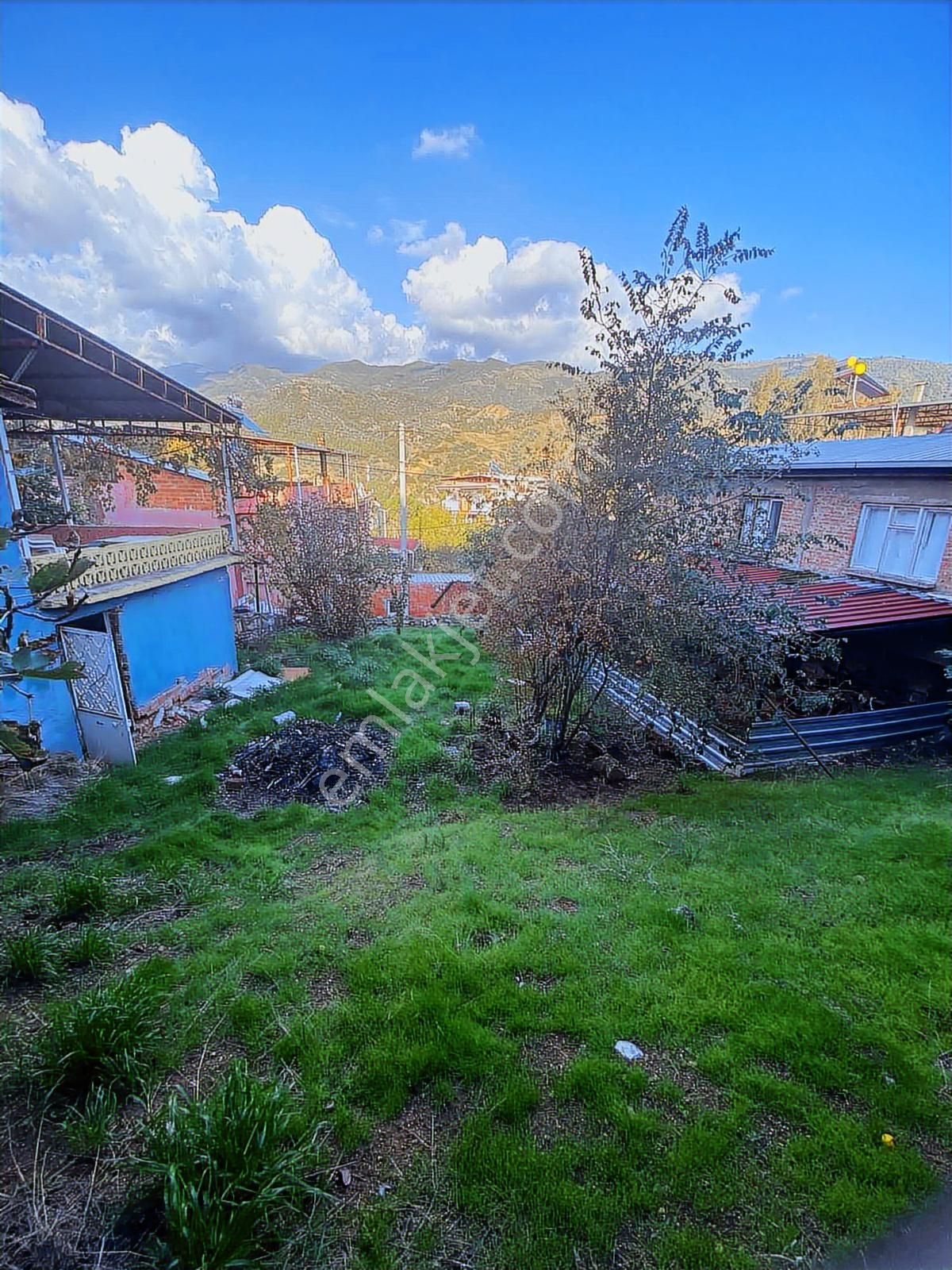 Acill !.. Danışment'de 450 M2 Arsa İçresinde Müstakil Ev - Görsel 12