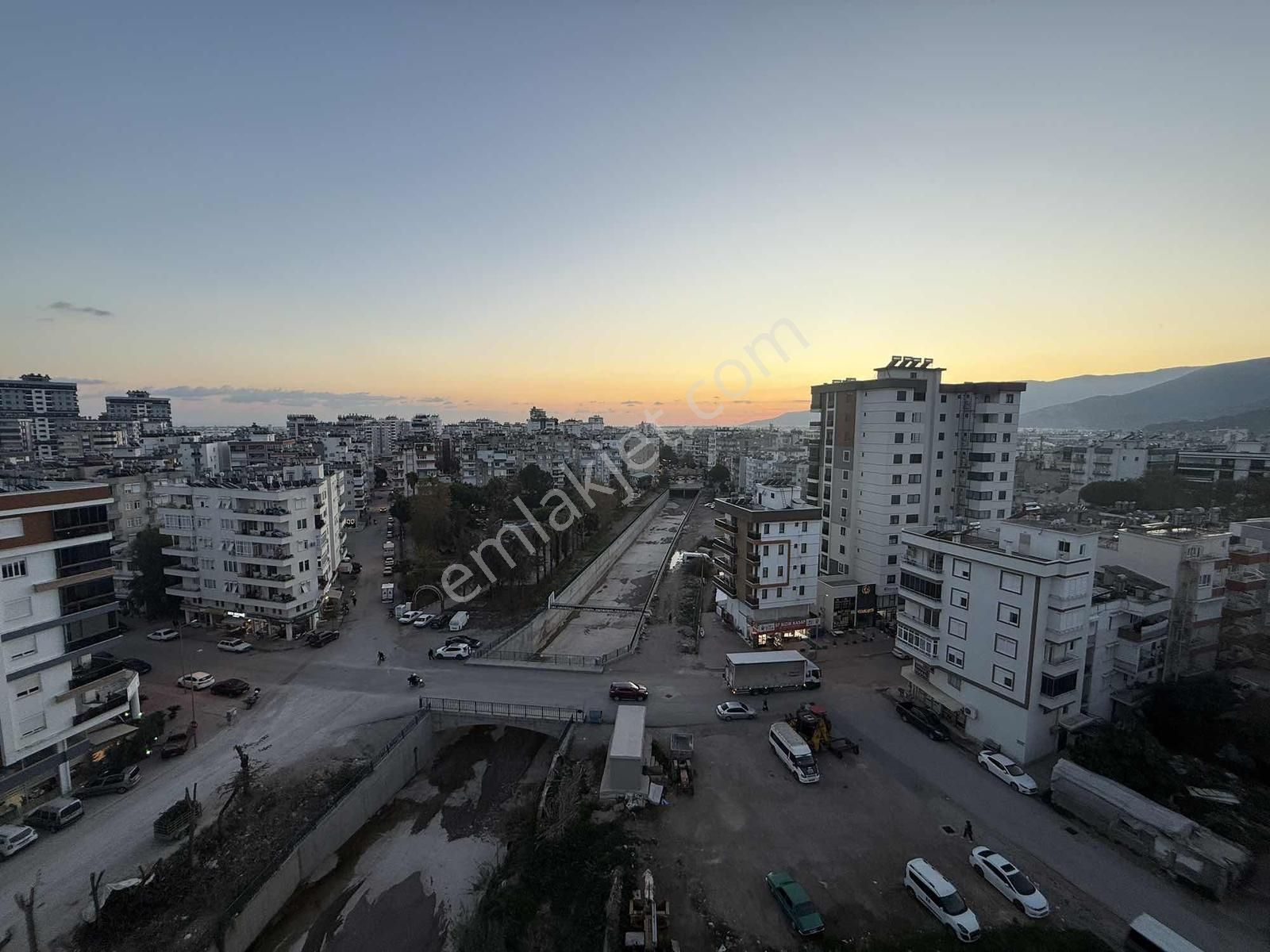 Deniz Manzaralı Çarşı Merkezli Satılık Lüks Daire - Görsel 31