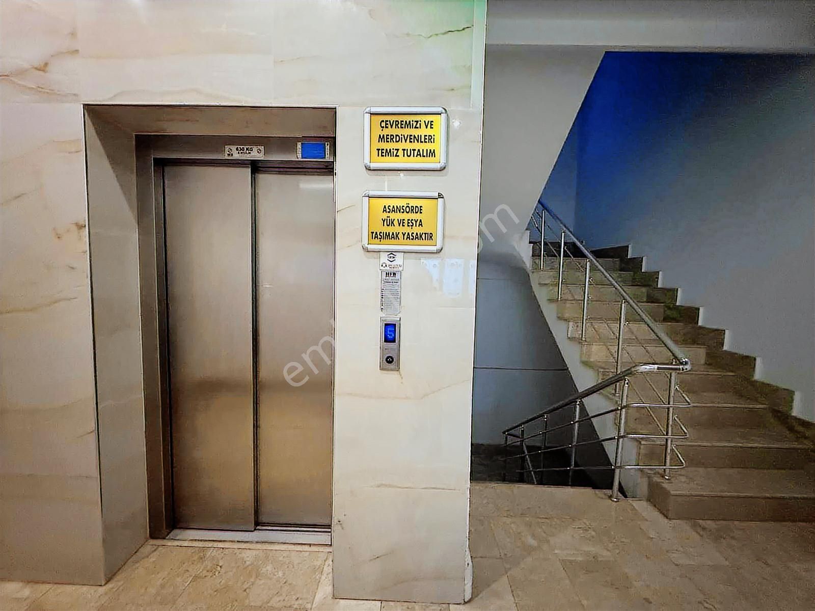 Deniz Manzaralı Çarşı Merkezli Satılık Lüks Daire - Görsel 30