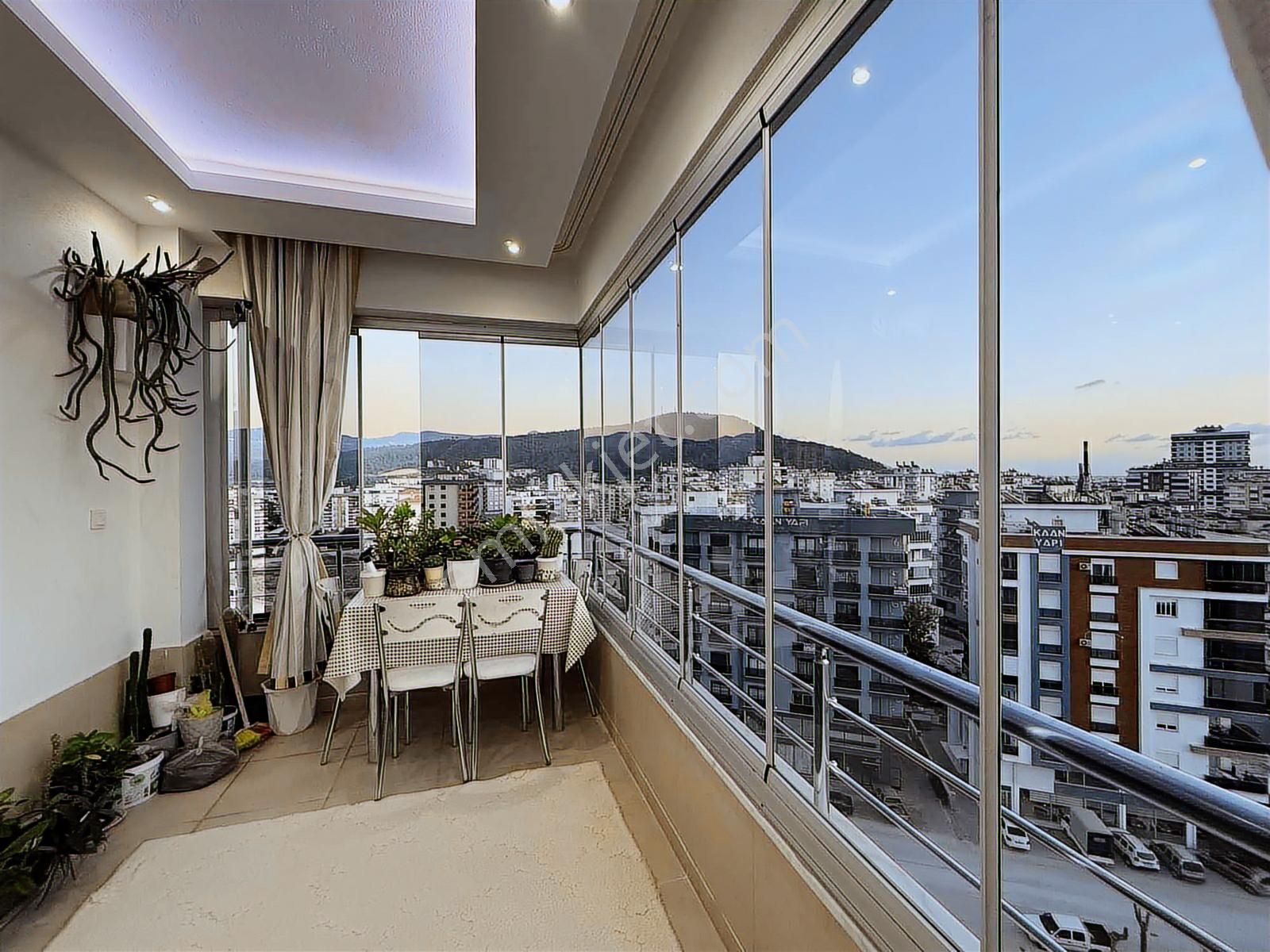 Deniz Manzaralı Çarşı Merkezli Satılık Lüks Daire - Görsel 28