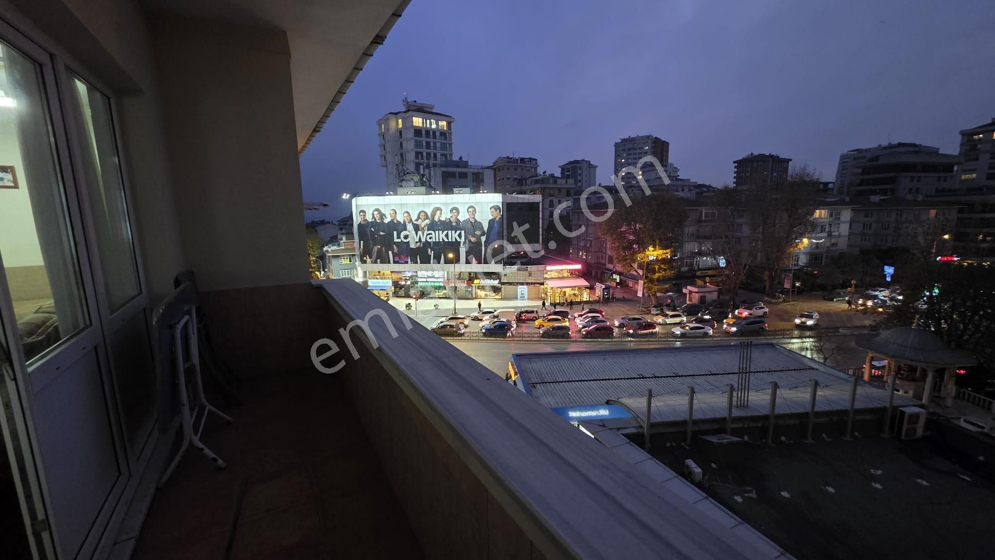 Bağdat Caddesine Hakim Konumda 3+1 Satılık Daire İş Yeri