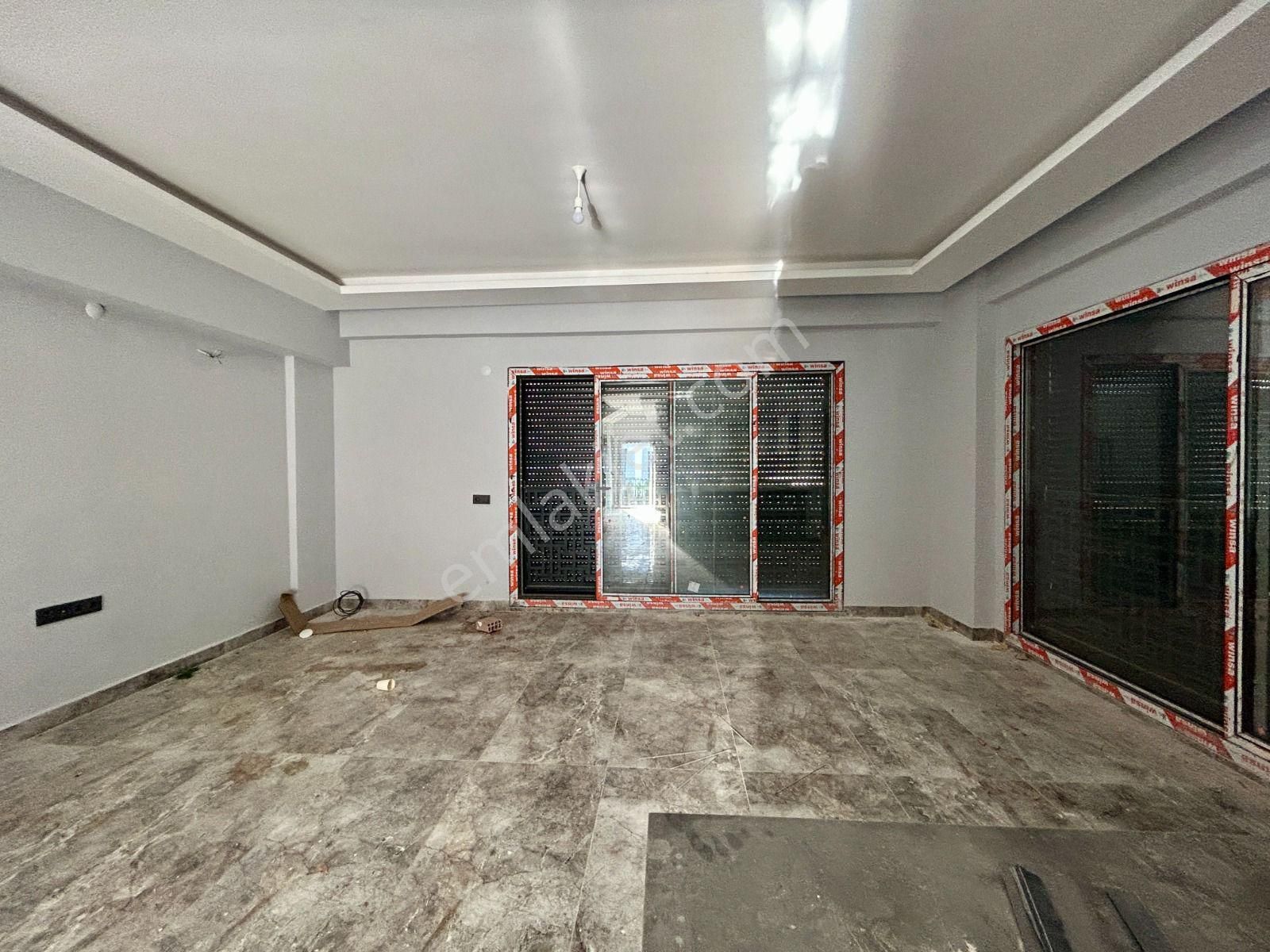 Ağaçlı Yolu Üzerinde Sıfır 4+1 Villa Satışta - Görsel 6