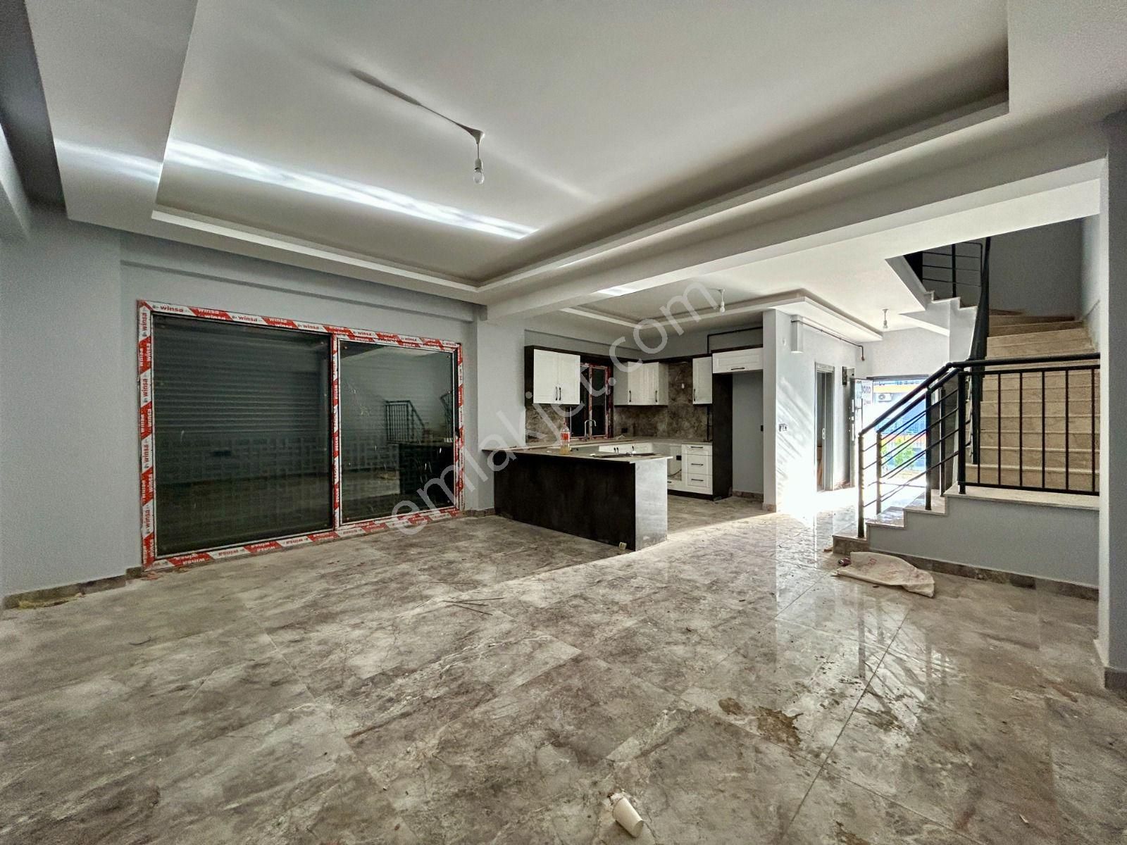 Ağaçlı Yolu Üzerinde Sıfır 4+1 Villa Satışta - Görsel 16