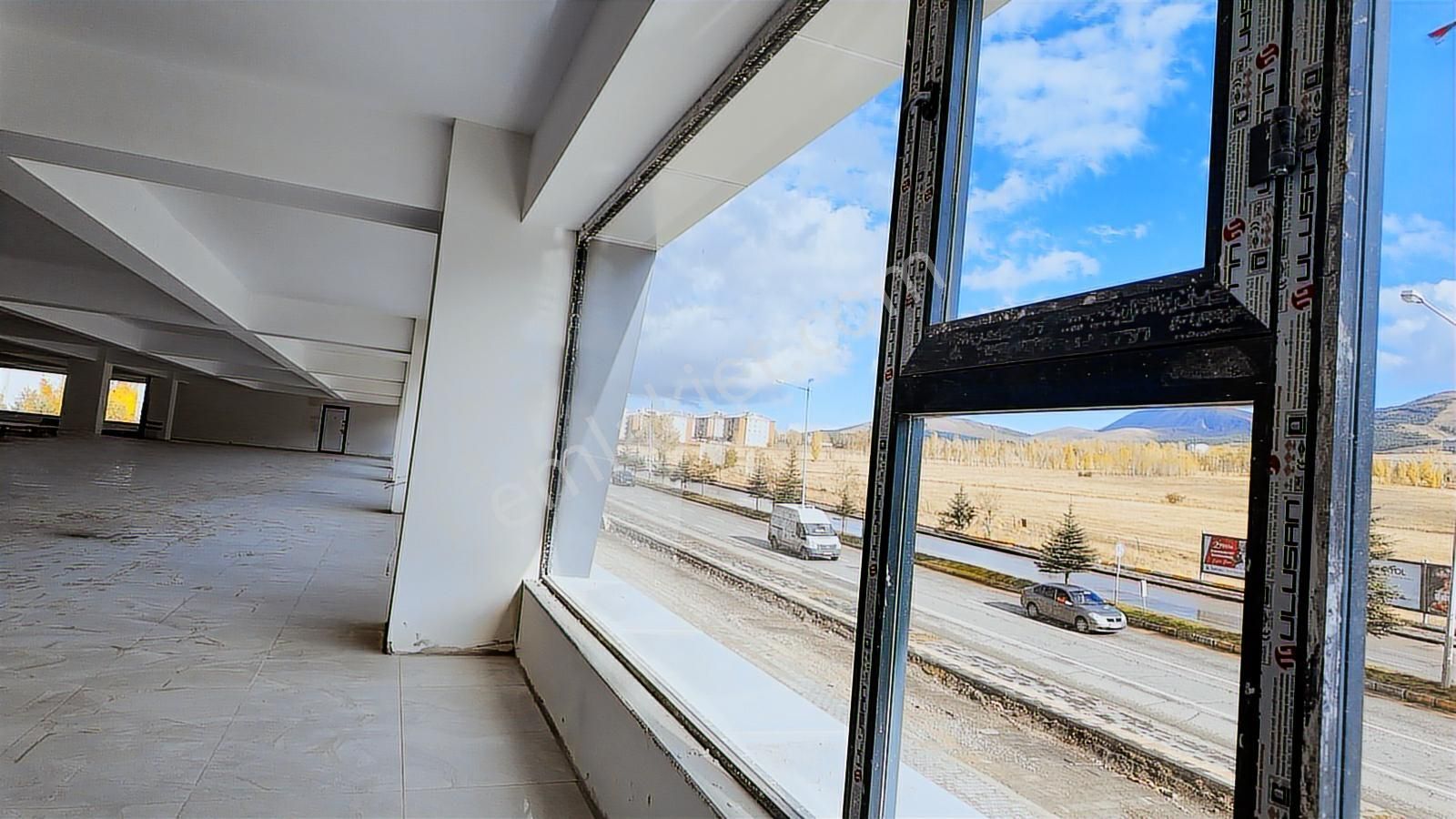 Erzurum Palandöken Avm Kiralık Dükkan | Sıfır Bina | 50 M² - Görsel 3