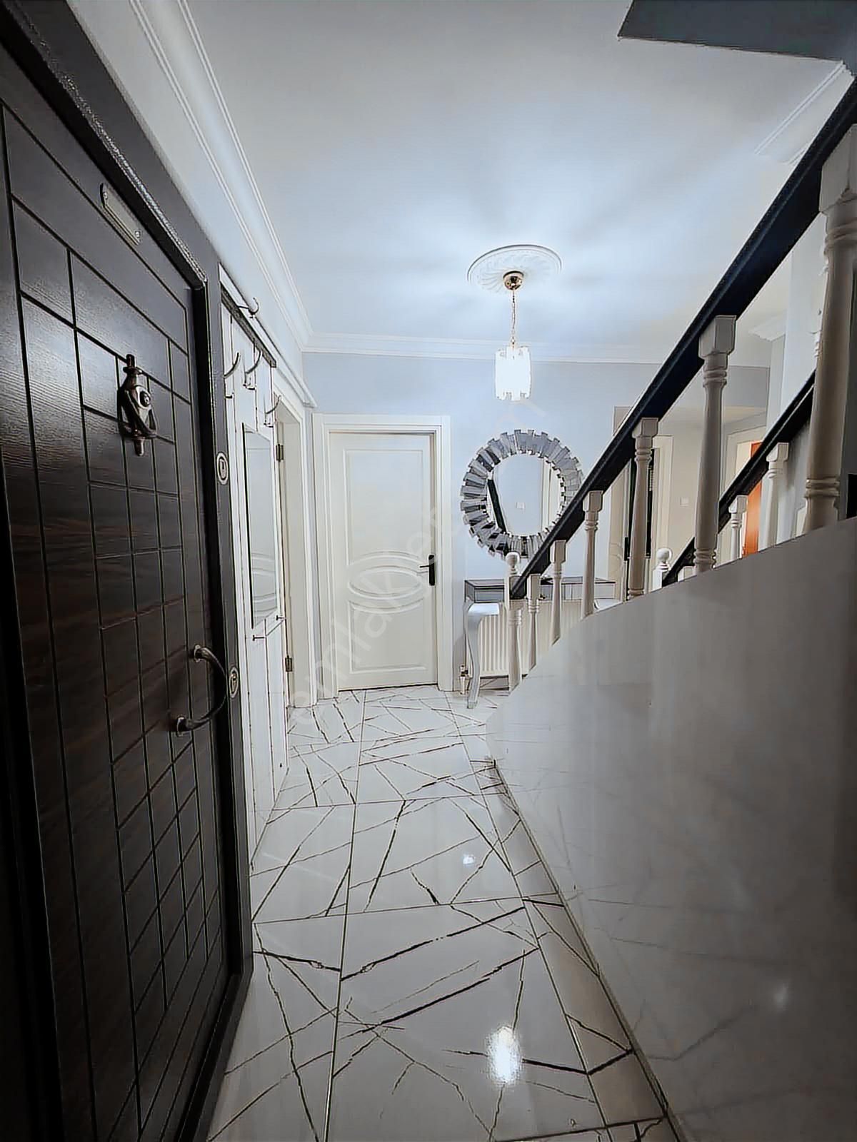 İnceoğlundan Hamidiye'de Dubleks 4+2 Satılık Daire