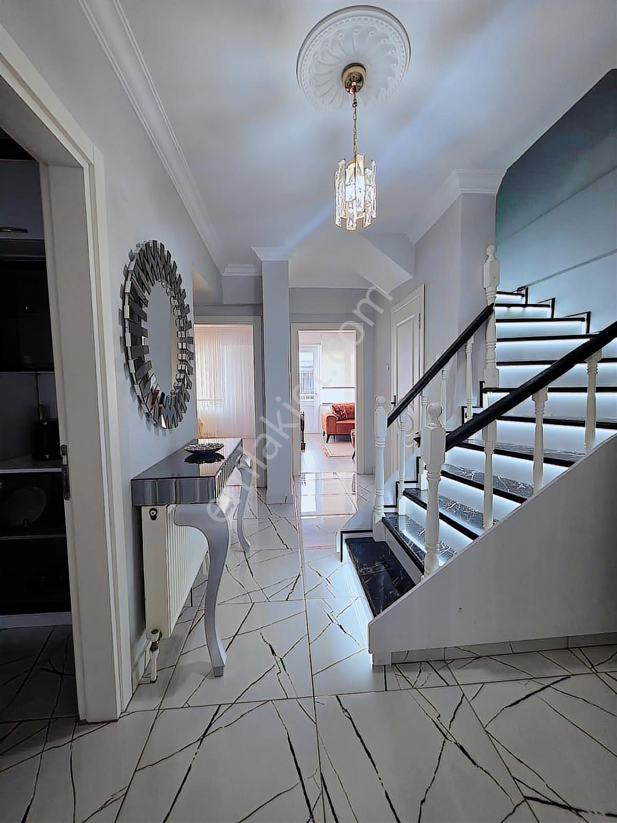 İnceoğlundan Hamidiye'de Dubleks 4+2 Satılık Daire - Görsel 4