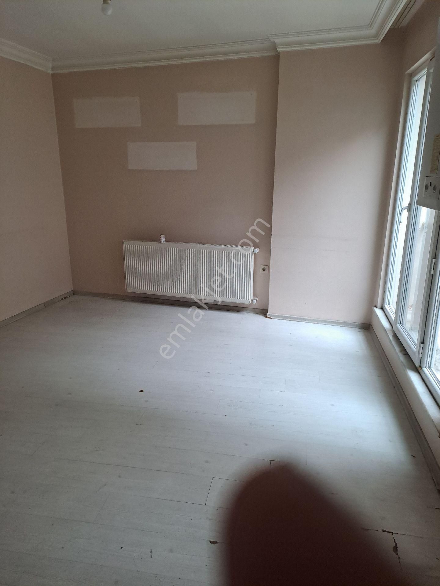 Kağıthane Celiktepe De Genç Binada Kiralık(2+1) Ara Kat Daire - Görsel 17