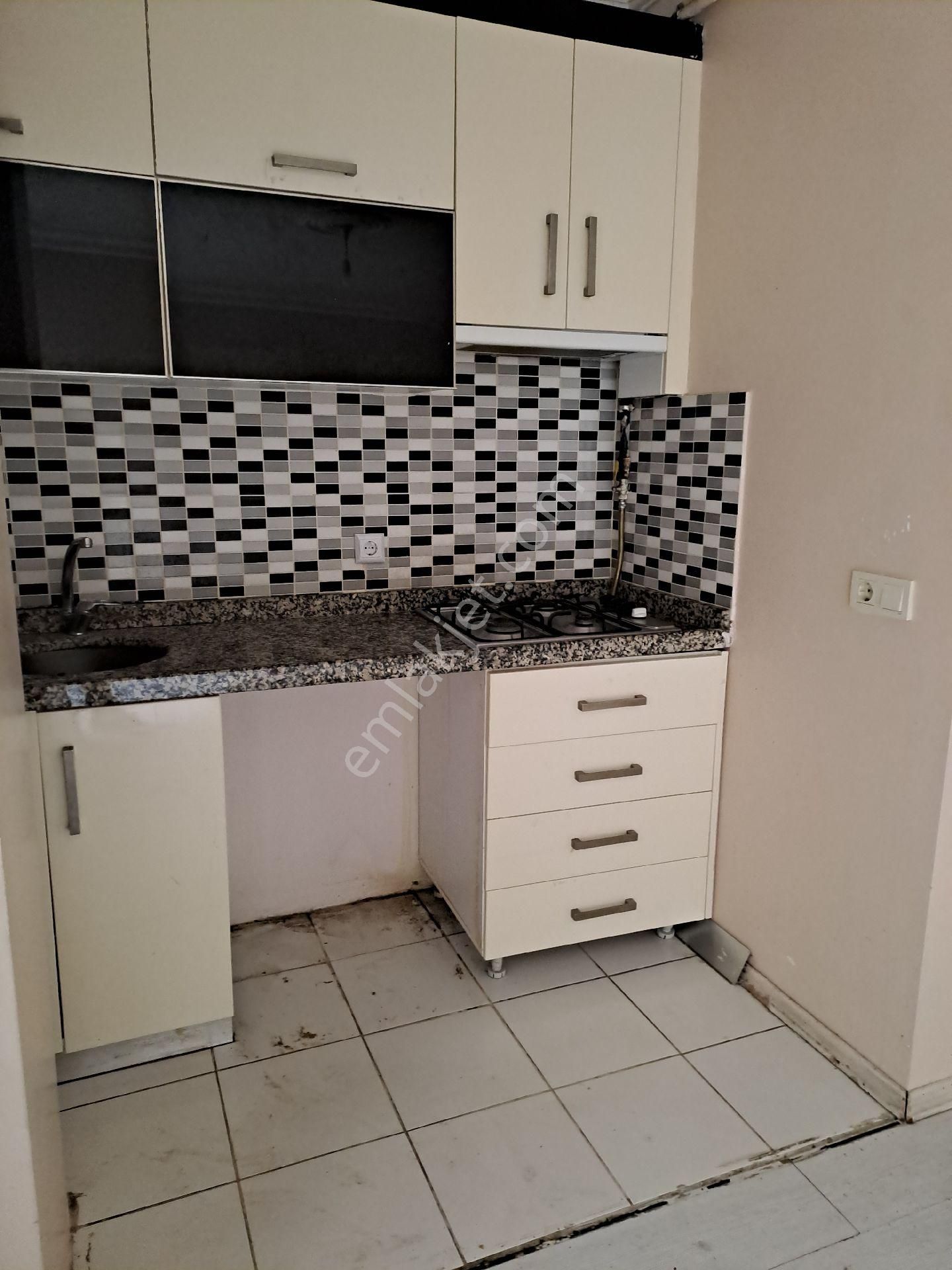 Kağıthane Celiktepe De Genç Binada Kiralık(2+1) Ara Kat Daire - Görsel 15