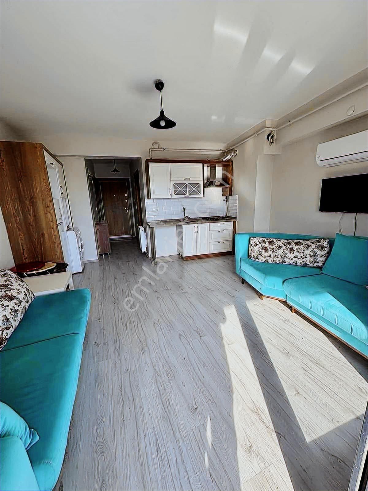 Arena Suites Sitesinde Eşyalı 1+1 Boş Daire