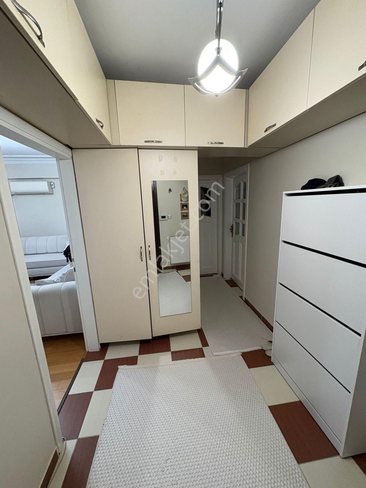 Sahibinden Fatih Haliç Cad Yakını Genç Binada 2+1 Daire 1.kat - Görsel 7