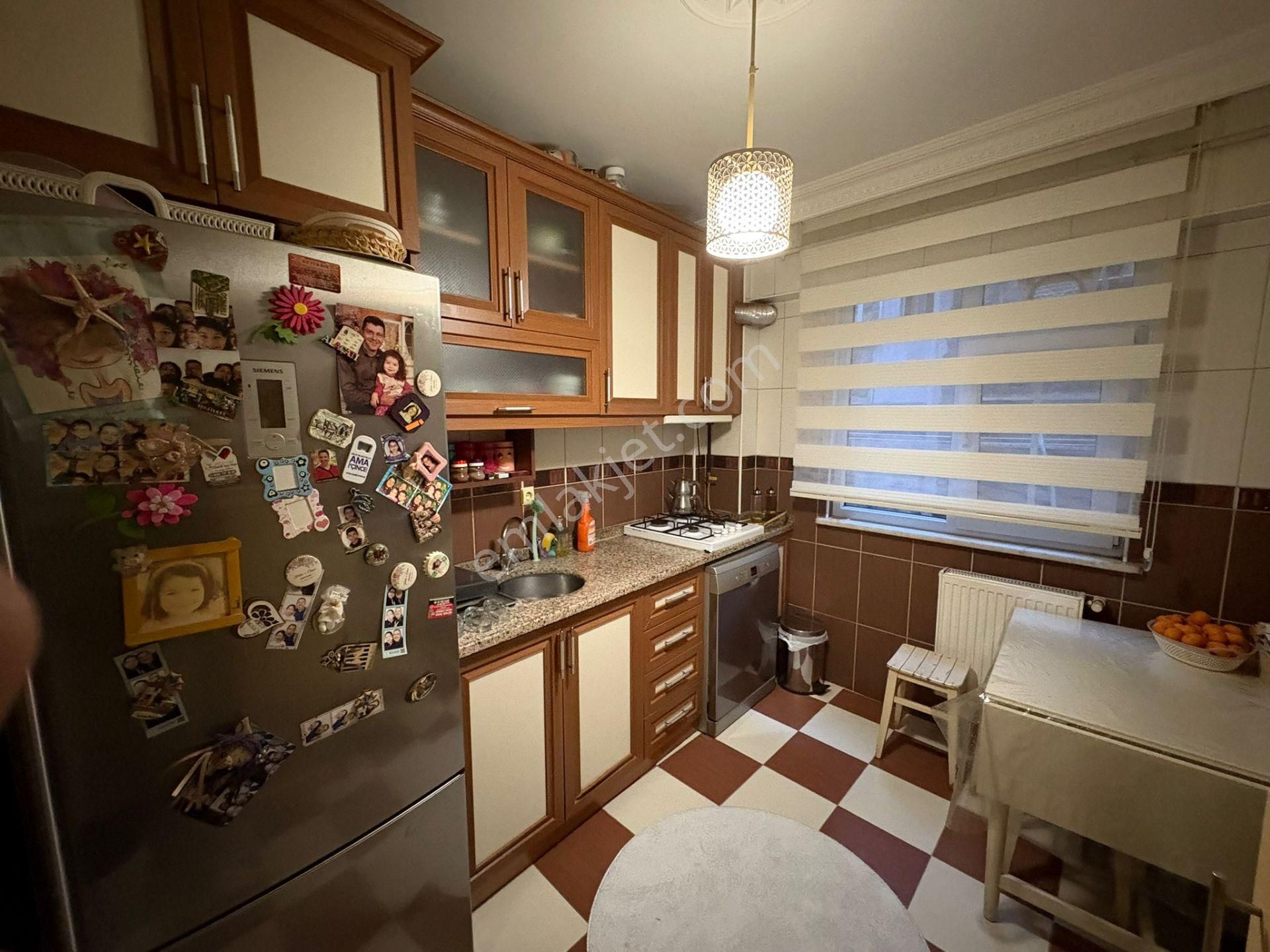 Sahibinden Fatih Haliç Cad Yakını Genç Binada 2+1 Daire 1.kat - Görsel 13