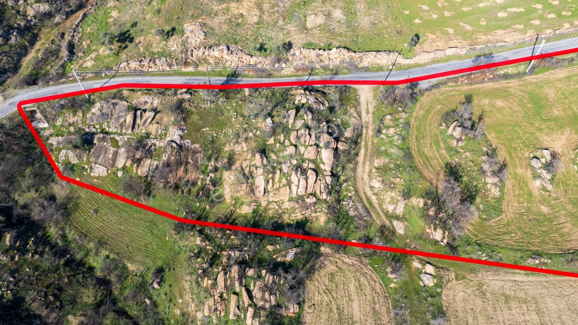 Bozdoğan Yazıkent Mahallesinde Satılık Yol Kenarı 21 Dönüm Tarla - Görsel 5
