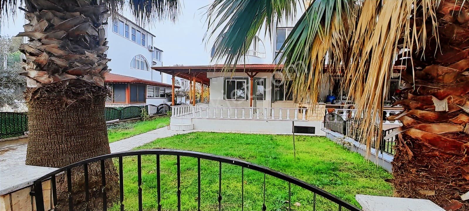 Rw Nefes'ten; İmko Sitesinde, Geniş Bahçeli, Bakımlı Villa - Görsel 14