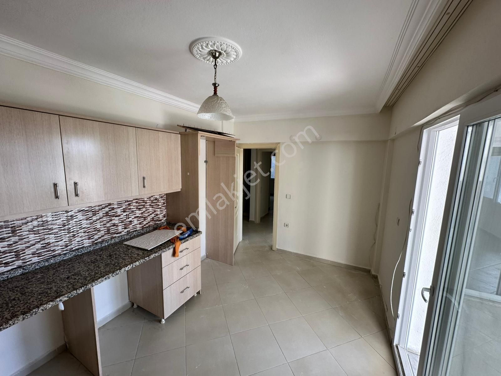Güllük Merkez'de Süper Lokasyonda 3+1 Kapalı Mutfaklı Kiralık Daire !!! - Görsel 11