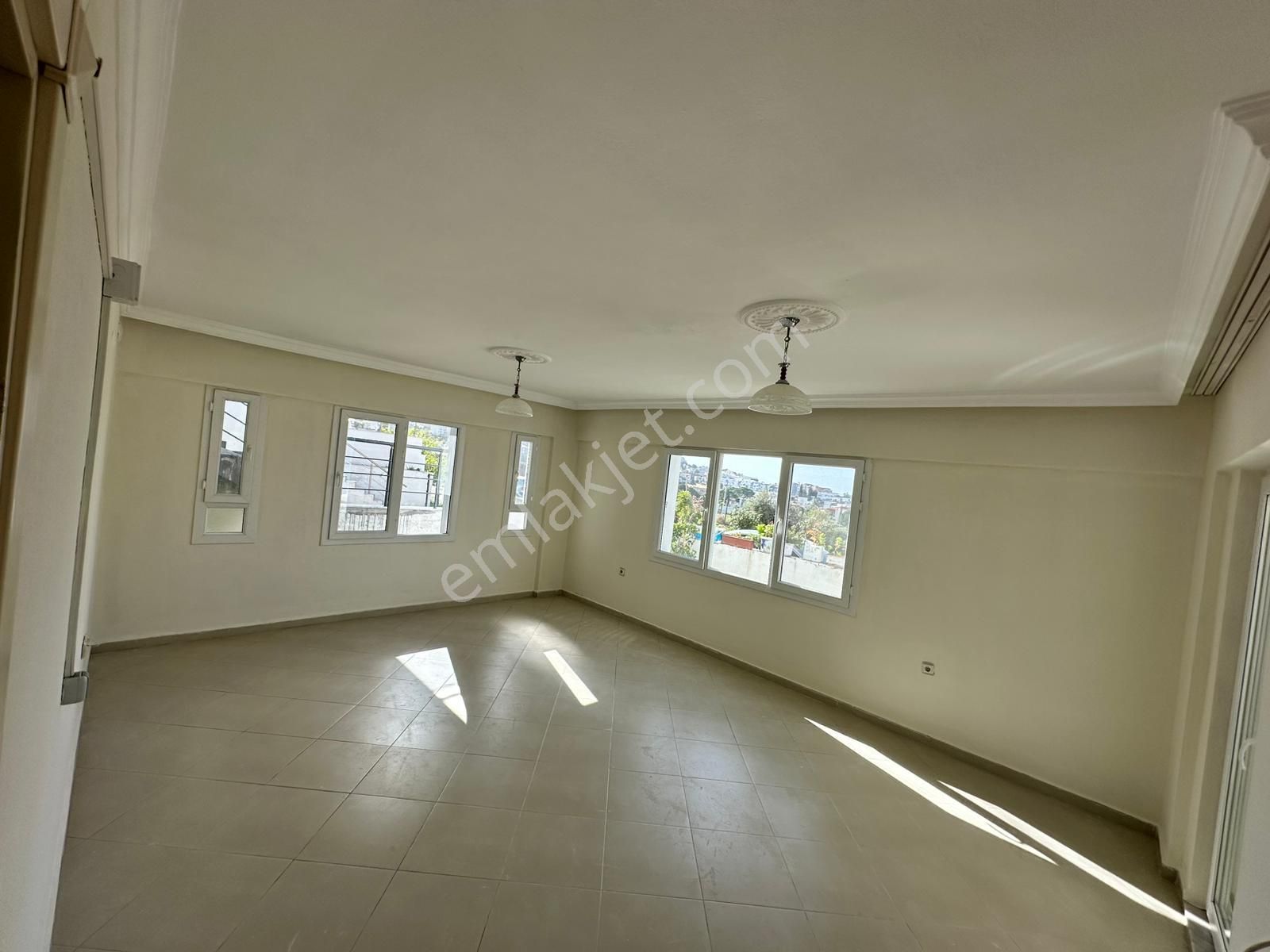 Güllük Merkez'de Süper Lokasyonda 3+1 Kapalı Mutfaklı Kiralık Daire !!! - Görsel 5