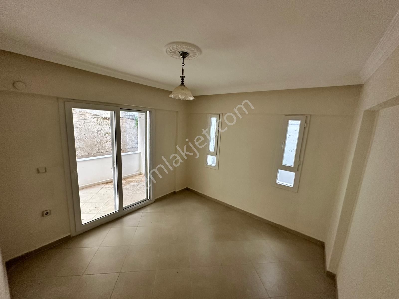Güllük Merkez'de Süper Lokasyonda 3+1 Kapalı Mutfaklı Kiralık Daire !!! - Görsel 15