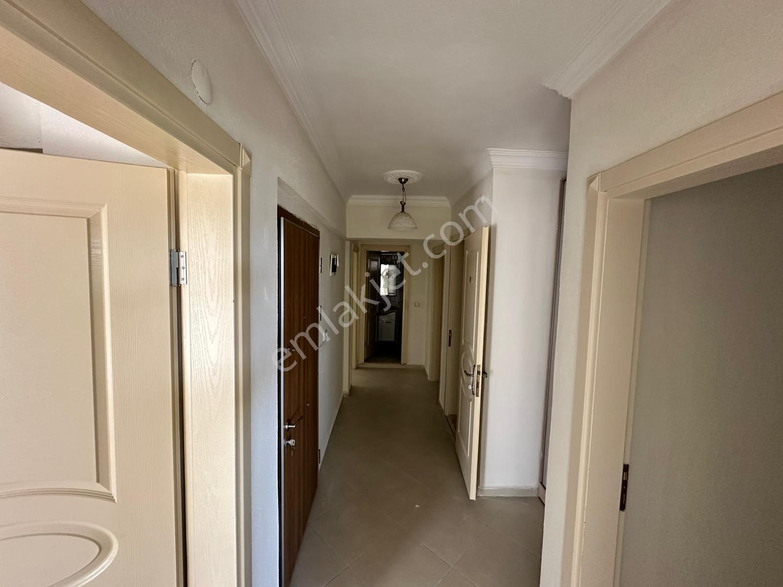 Güllük Merkez'de Süper Lokasyonda 3+1 Kapalı Mutfaklı Kiralık Daire !!! - Görsel 3