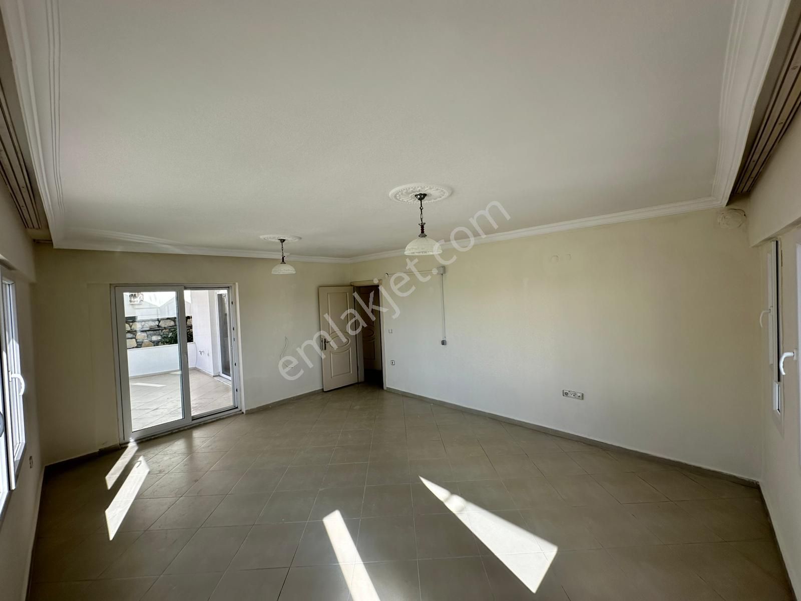 Güllük Merkez'de Süper Lokasyonda 3+1 Kapalı Mutfaklı Kiralık Daire !!! - Görsel 6