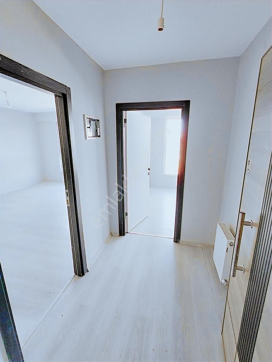 Geniş Kiralık 1+1 Asansörlü Daire - Görsel 6