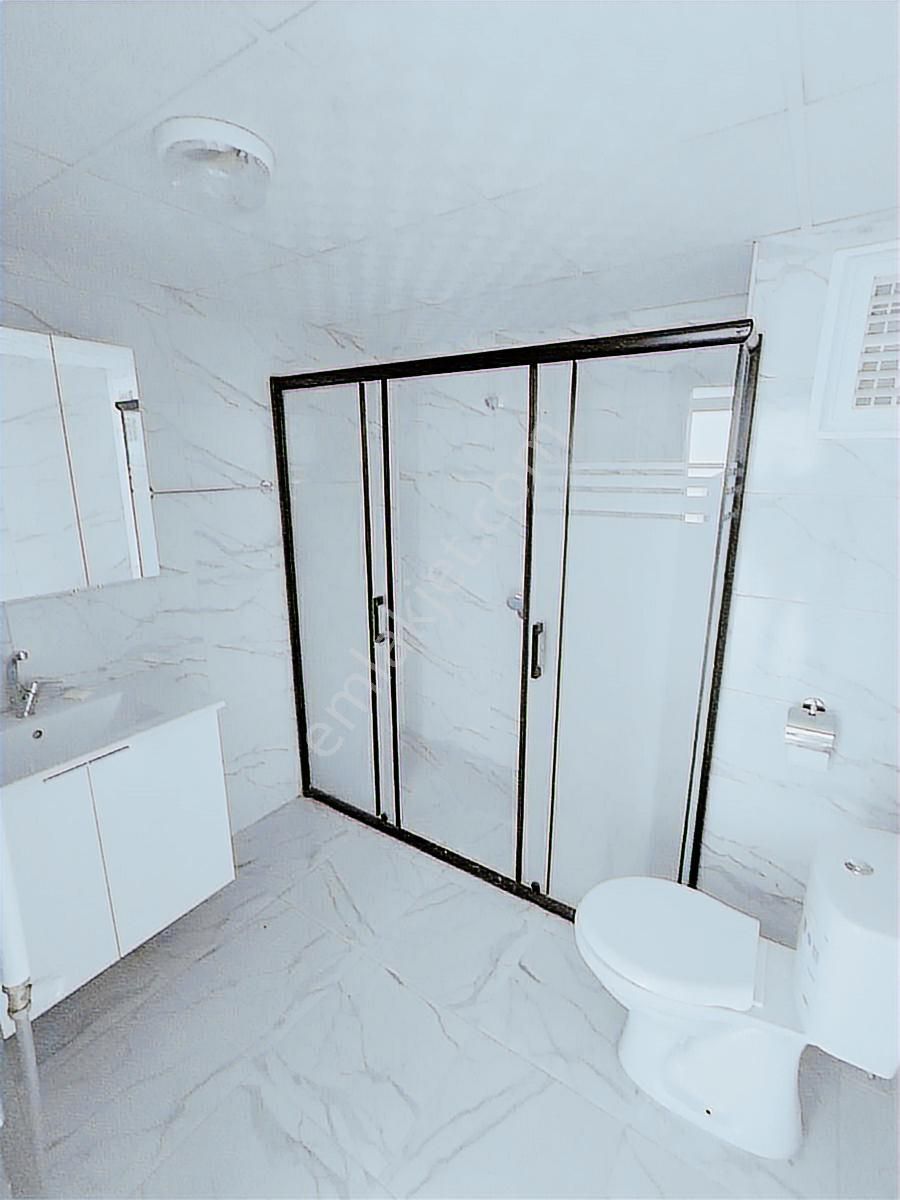 Geniş Kiralık 1+1 Asansörlü Daire - Görsel 5