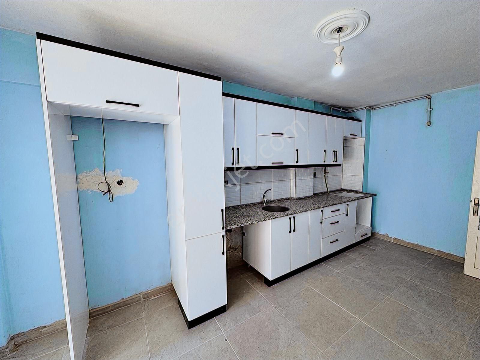 Akalın'dan Tahsin Yazıcıda Arakat 120 M2 3+1 Satılık Daire - Görsel 3