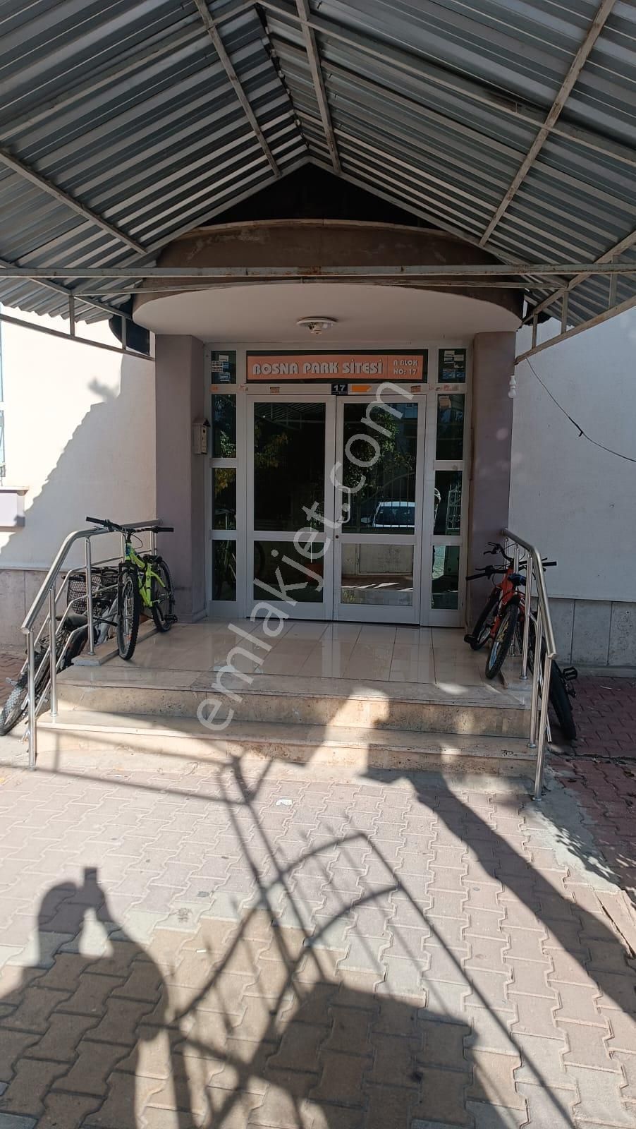 Bosna Hersek Mh Bakyapı Yanı Bosna Park Sitesinde 3+1 İçerisi Full Yapılı Kiralık Daire - Görsel 23